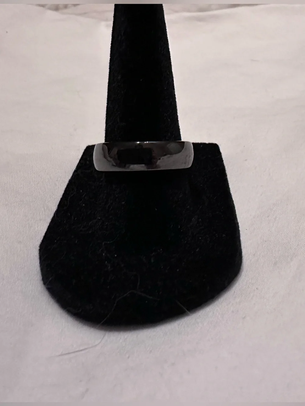NWT Black Handmade Ceramic Solid Band Ring Size 7 Glossy Minimalist Statement